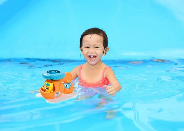 Tomy, Toomies, Chlapiący helikopter do wanny, zabawka do kąpieli