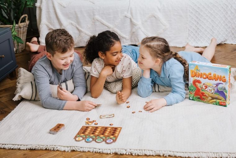 Trefl, Dinogang, gra familijna