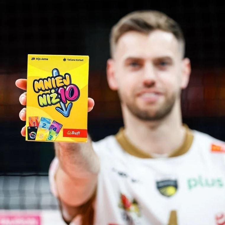 Trefl, Mniej niż 10, gra karciana