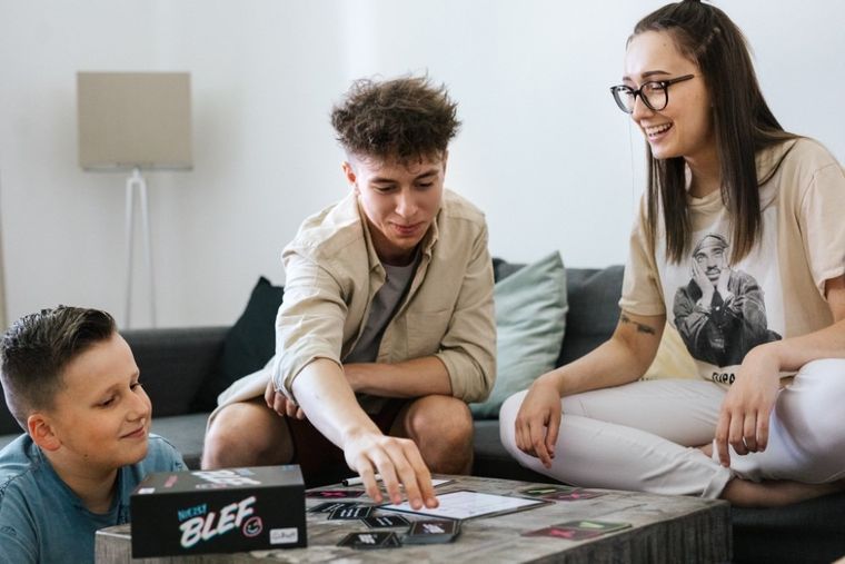 Trefl, Niezły Blef, gra towarzyska