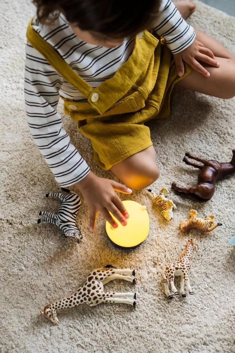 Yumi Yay, lampka nocna, Otti & Finn