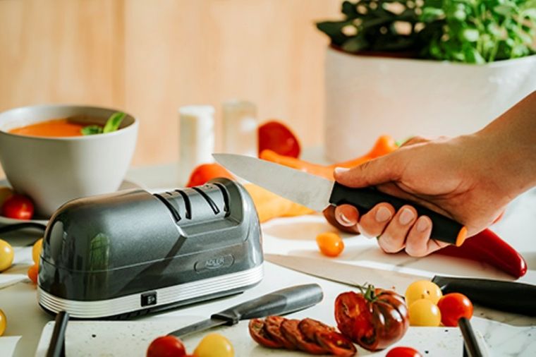 Adler, elektryczna ostrzałka do noży