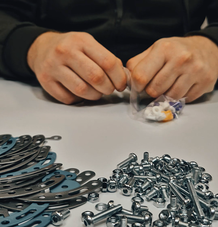 Alexander, Mały Konstruktor, Dinnozaur Velociraptor, zestaw konstrukcyjny, 202 elementy