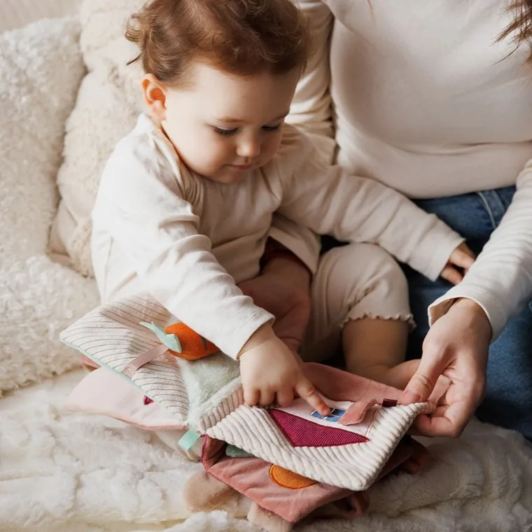 BabyOno, Rabbit Karo, książeczka sensoryczna