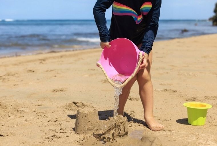 Bibio, wiaderko do piasku z sitkiem, fiolet