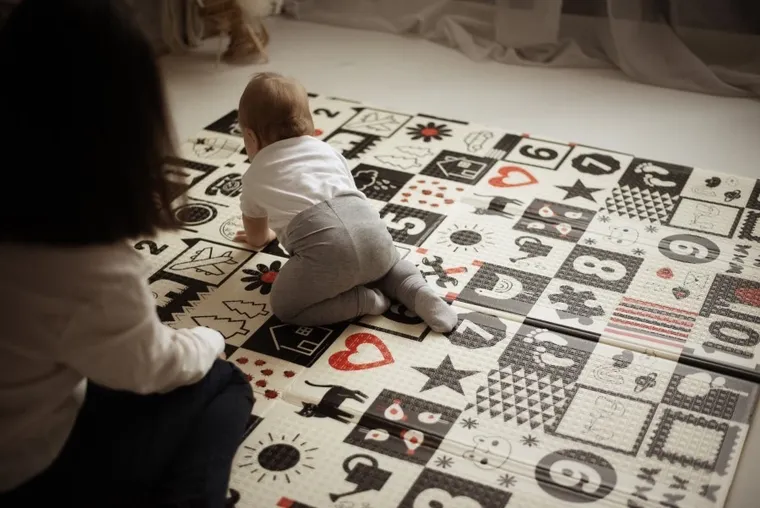 Bocioland, Plaster miodu, kontrastowa mata piankowa, składana, 150-200 cm