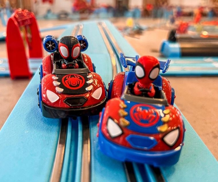 Carrera First, Spidey i super-kumple, tor wyścigowy z autami, 2,9m