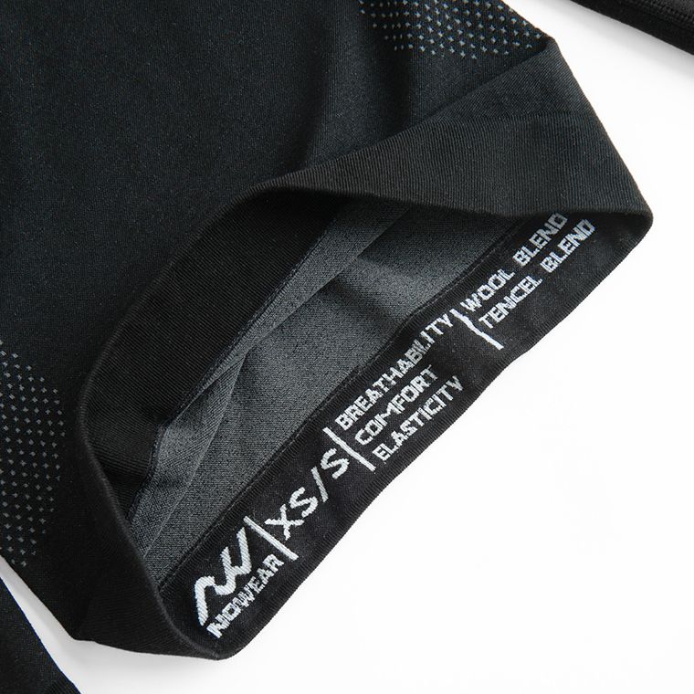 Czarna koszulka termoaktywna z domieszką wełny NOWEAR