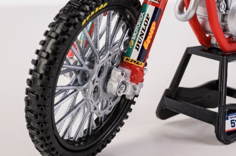 Daffi, Troylee Designs Red Bull Gasgas MC450F 2020 Factory Racing Team Bike Rider: Justin Barcia No.51, motocykl, model metalowy, 1:12