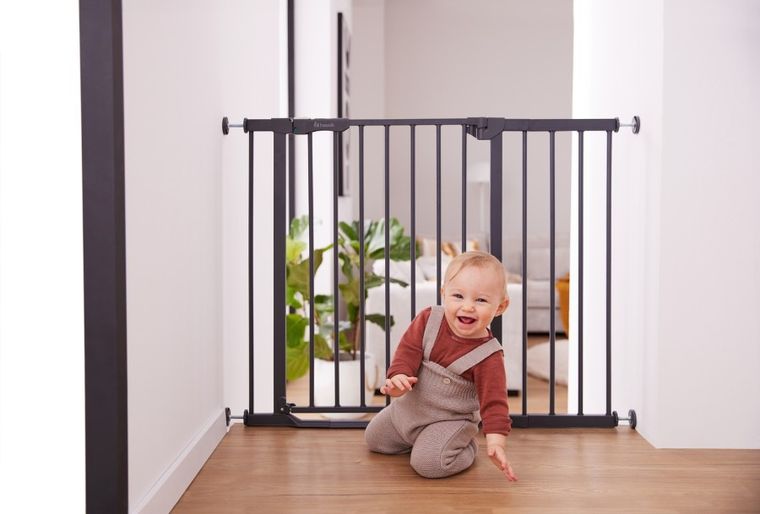 Hauck, Clear Step Autoclose 2, bramka zabezpieczająca, white