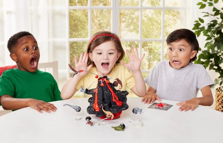 Jurassic World, Shaky Volcano, gra familijna