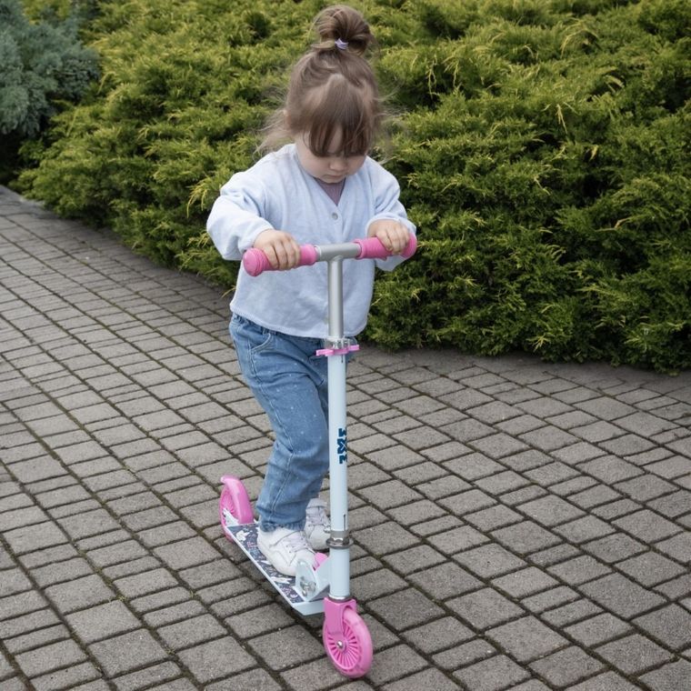 Kidwell, Skipo, hulajnoga, dog