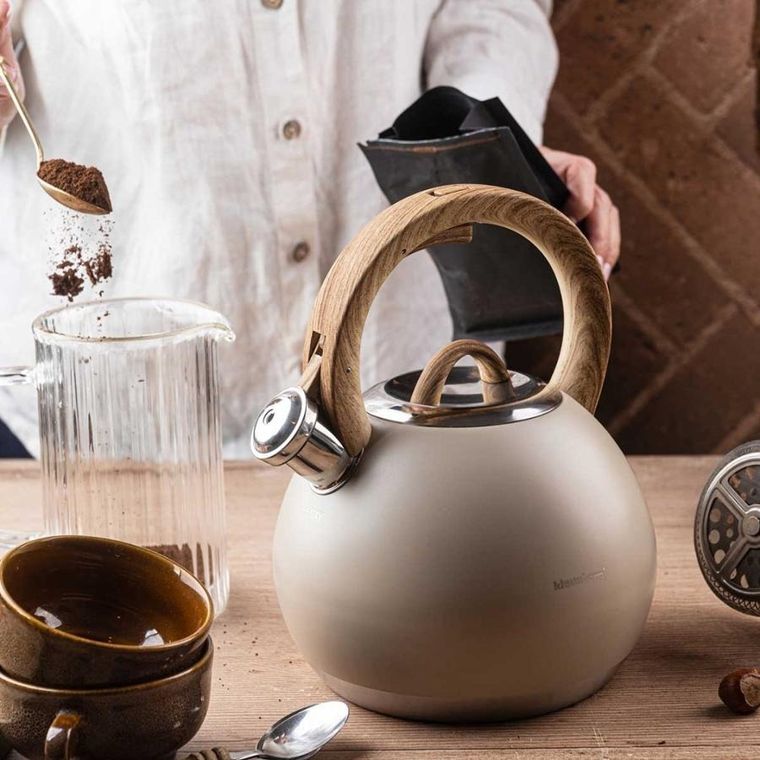 Klausberg, czajnik stalowy z gwizdkiem, beżowy mat, 3l, kb-7956