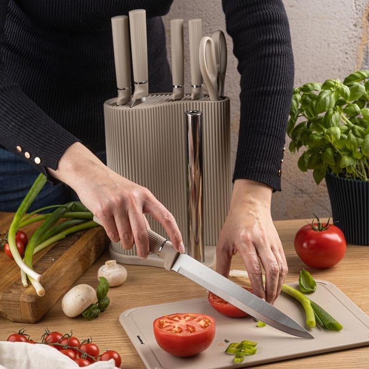 Klausberg, zestaw noży w stojaku z deską i chwytem na ręcznik, kb-7978