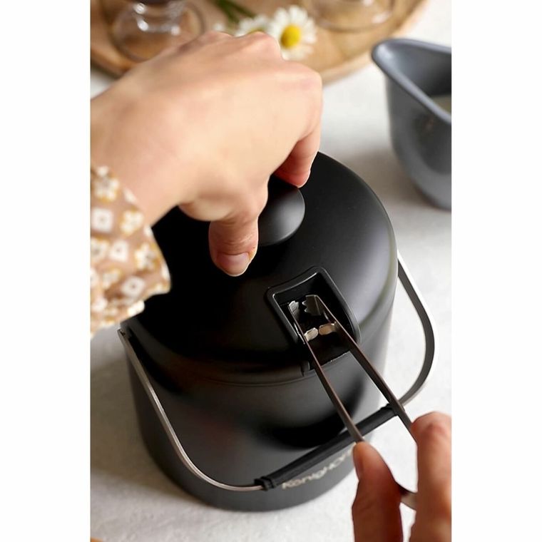 Könighoffer, Lugo, wiaderko do lodu ze szczypcami, czarny mat, 1,3l