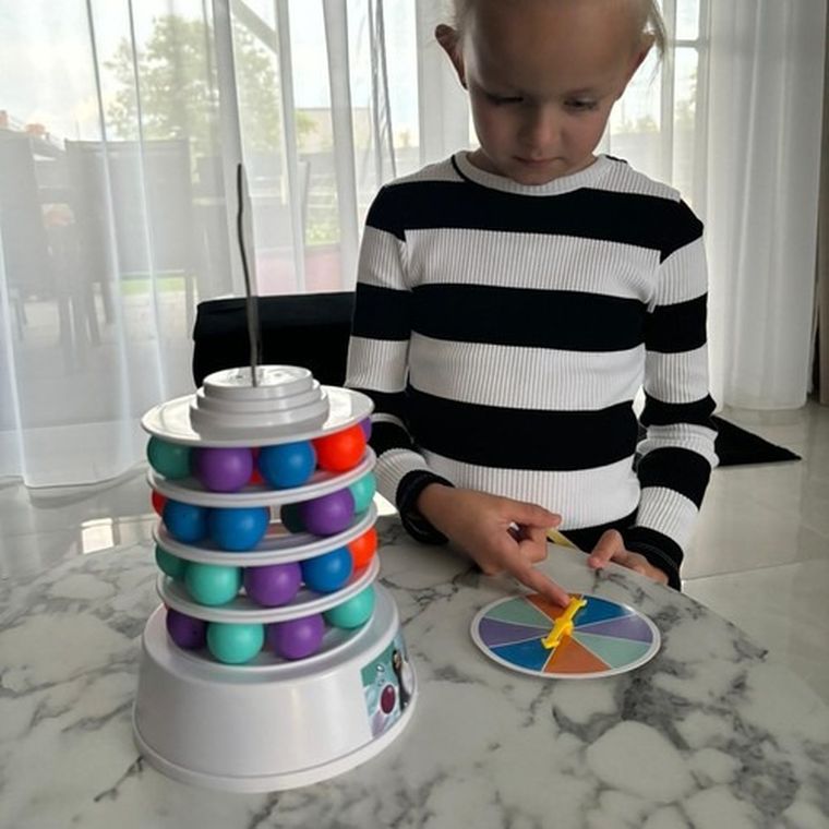 Kruzzel, Pingwin na wieży, gra zręcznościowa