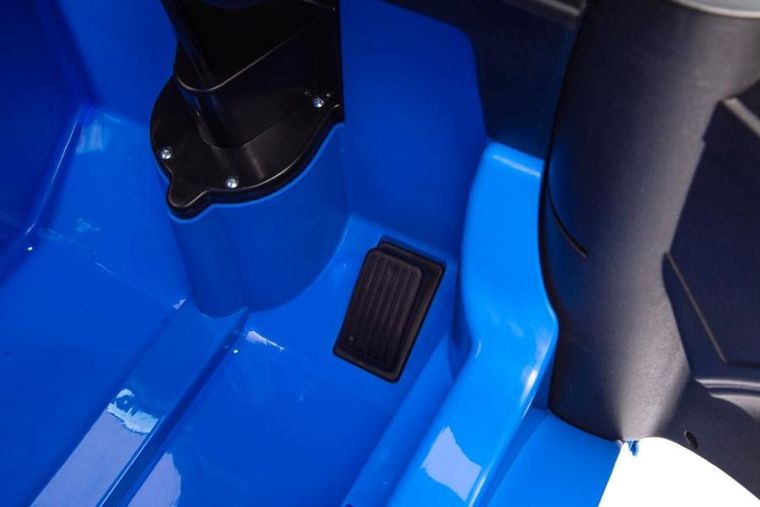 Lean Cars, auto na akumulator, Scania 500R HL698 4-4, niebieskie