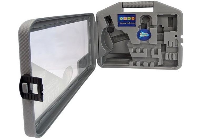 Lean Toys, mikroskop w walizce