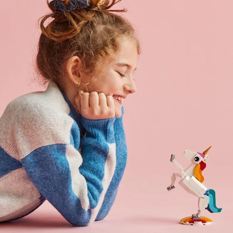 LEGO Creator, Magiczny jednorożec, 31140