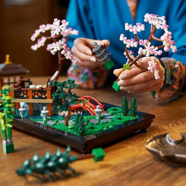 LEGO Icons, Zaciszny ogród, 10315