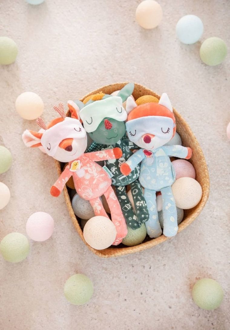 Lilliputiens, maskotka do spania z elementami fluorescencyjnymi, Sarenka Stella, 6m+