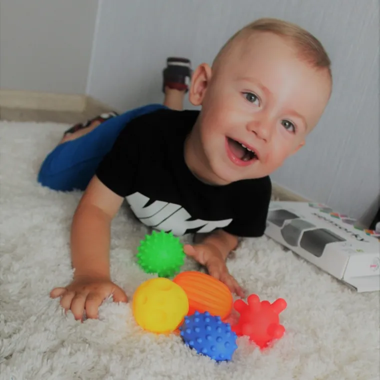 Mom's Care, Sensorky, piłeczki do masażu, piłeczki sensoryczne, 5 szt.