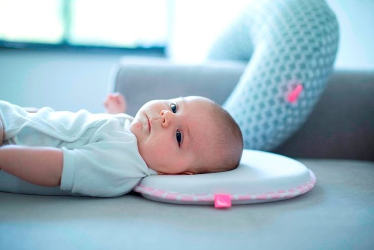 Motherhood, Classics Różowy, ergonomiczna poduszka stabilizująca dla niemowląt