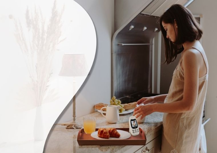 Neno, Gato 2, niania elektroniczna, kotek