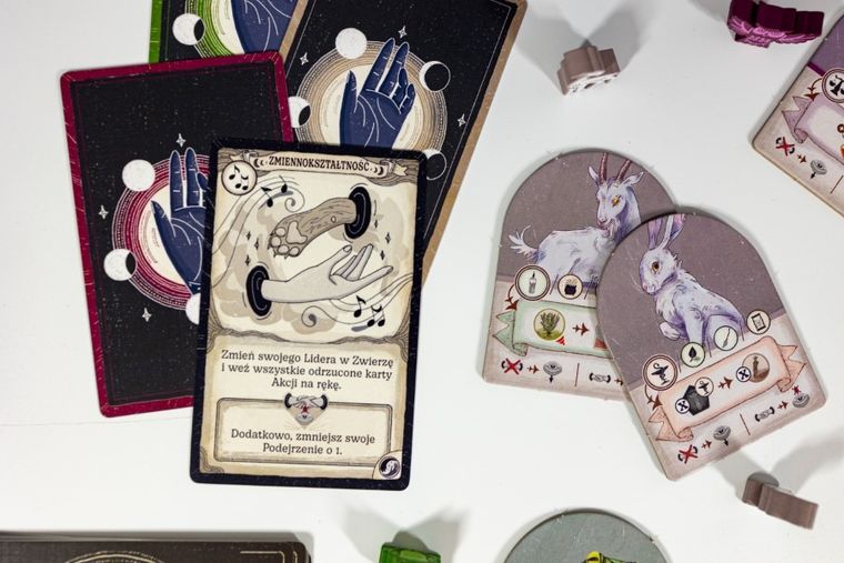 Portal Games, Septima: Zmiennoksztność i Omeny, dodatek do gry