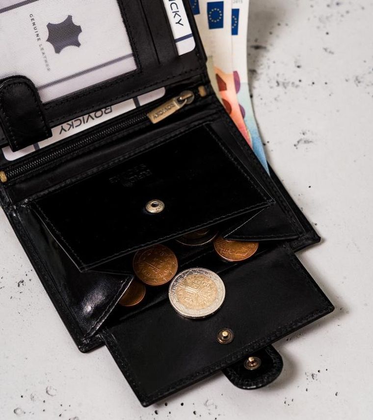 Portfel, czarno-czerwony, skórzany, RFID, Rovicky