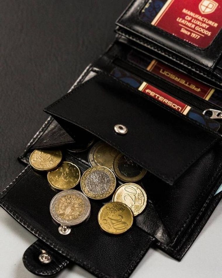 Portfel, czarny, skórzany, Peterson