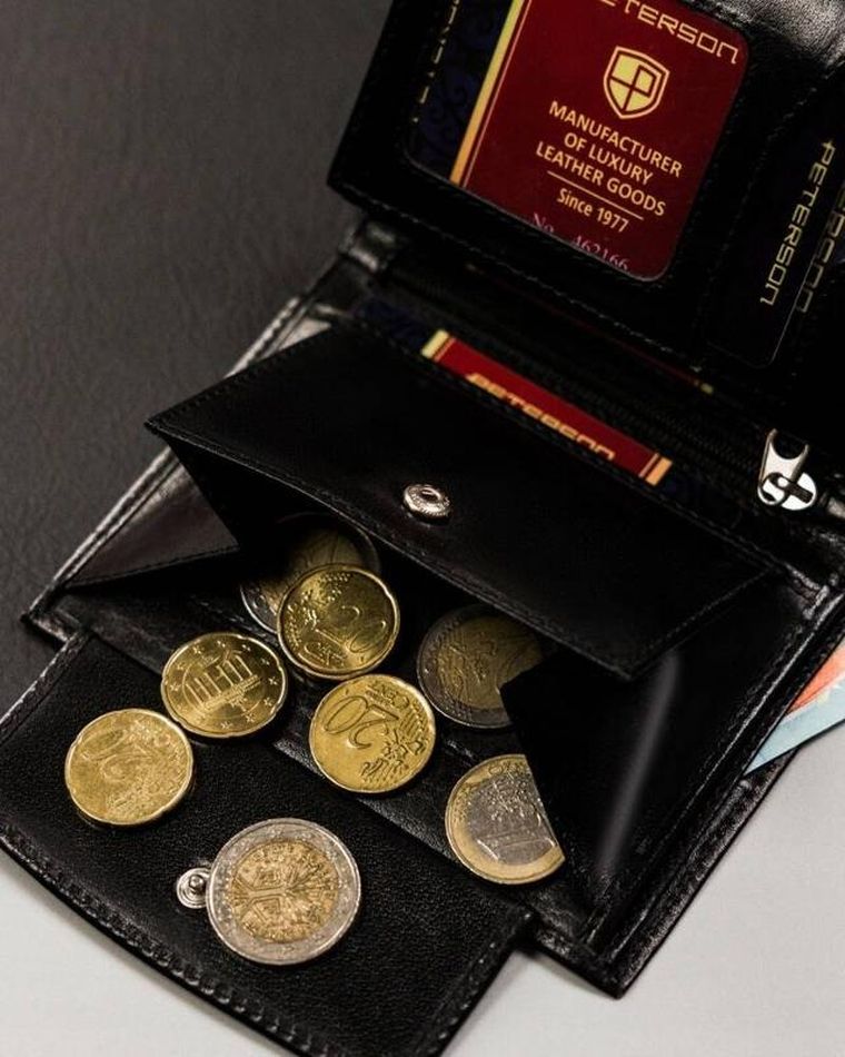 Portfel, czarny, skórzany, Peterson