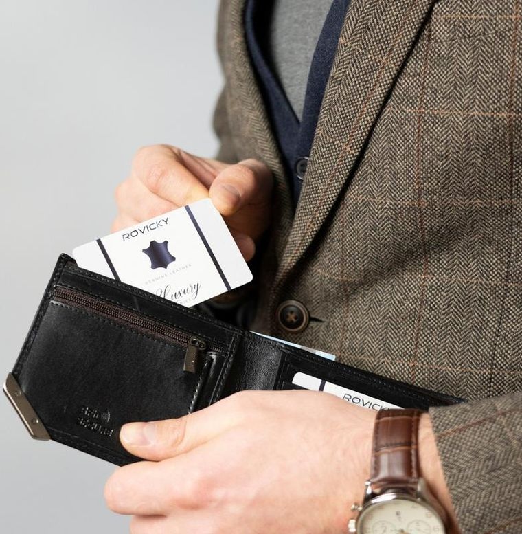 Portfel, czarny, skórzany, RFID, Rovicky
