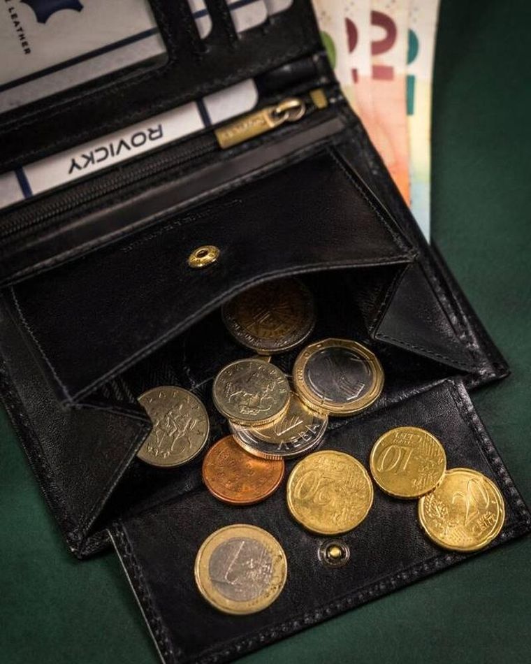 Portfel, czarny, skórzany, RFID, Rovicky