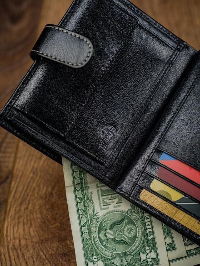 Portfel, czerwono-czarny, skórzany, RFID, Rovicky