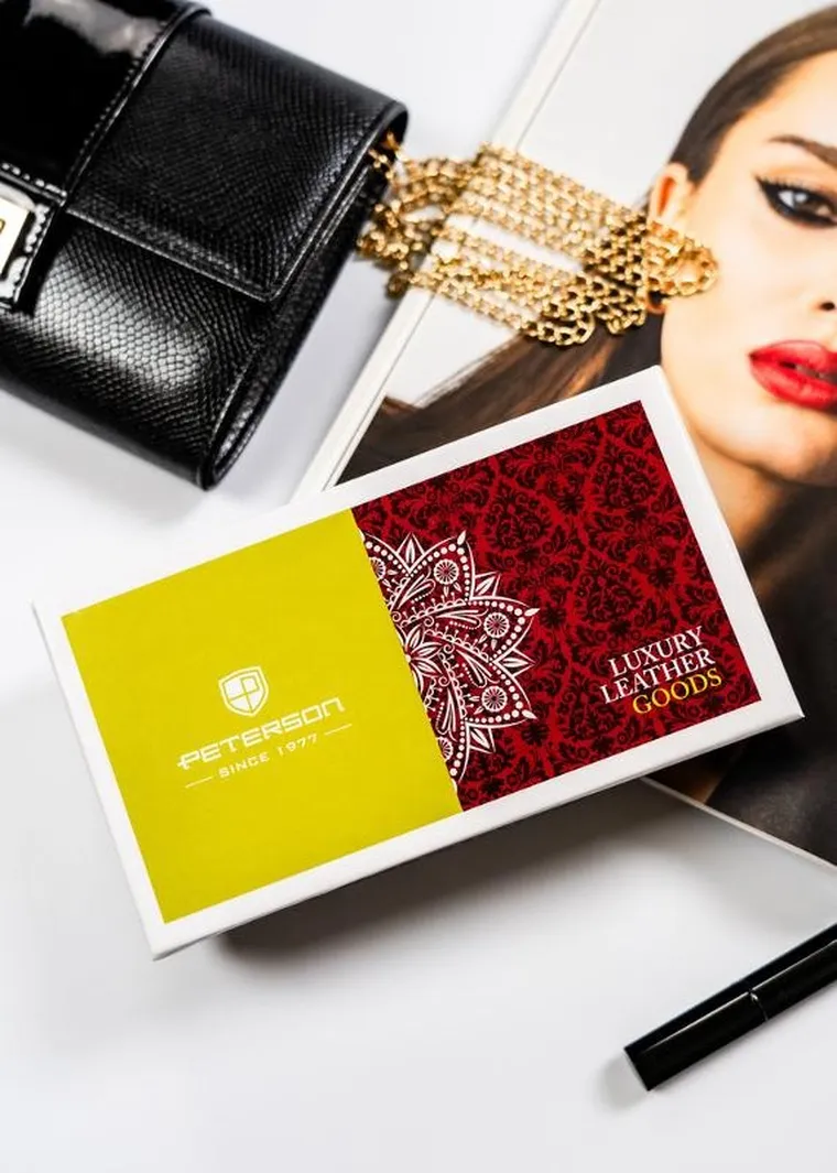 Portfel, czerwony, skórzany, Peterson