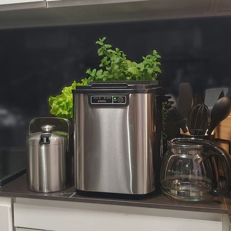 Ruhhy, kostkarka do lodu