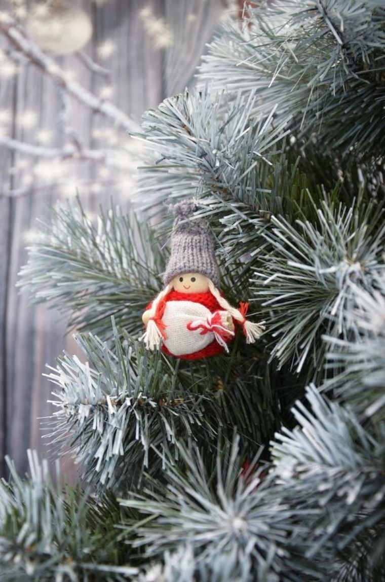 Saska Garden, laleczka dekoracyjna z workiem, czerwona, 7,5 cm