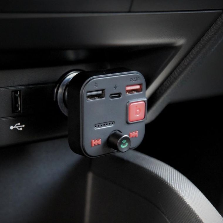 Savio, transmiter FM z wyświetlaczem, ładowarka, bluetooth