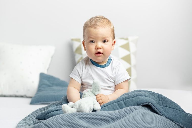 Sensillo, komplet dziergany, muślinowy, niebieski, 80-100 cm