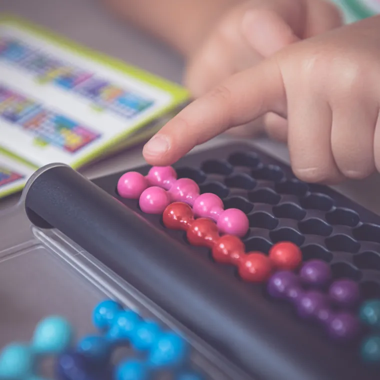 Smart Games, IQ Fit, wersja angielska, gra logiczna