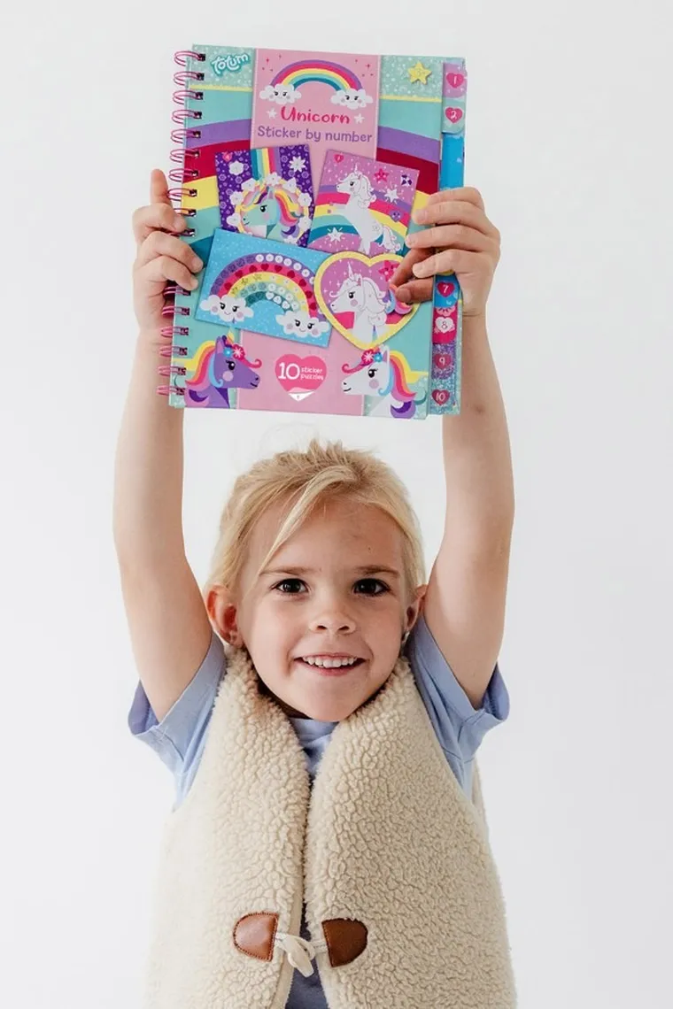 Totum, Unicorn, wyklejanie po numerach