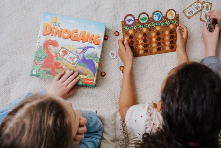 Trefl, Dinogang, gra familijna