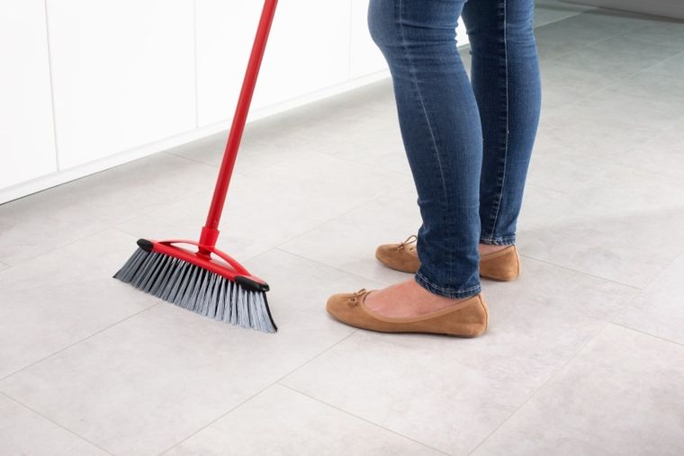 Vileda, Classica 2w1, uniwersalna szczotka do zamiatania, 143782