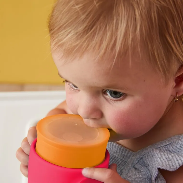 b.box, Strawberry Shake, kubek 360 do nauki picia, kubek treningowy, niekapek