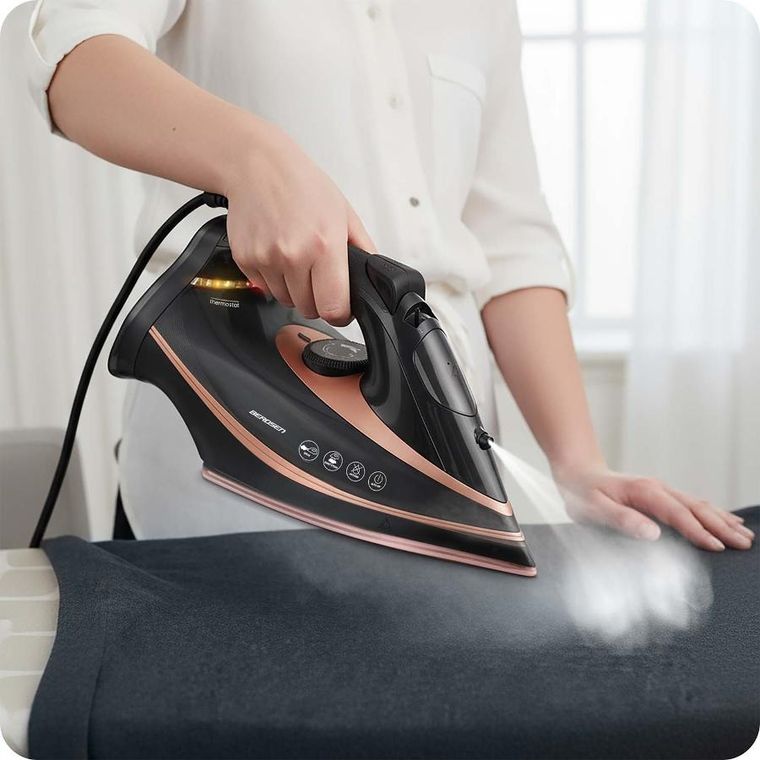 Berdsen, żelazko parowe, ceramiczna powłoka, praca w pionie, 3000W, BD-332