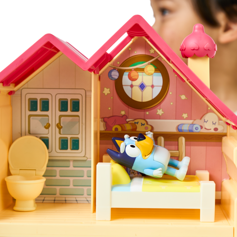Bluey, mini dom rodzinny, zestaw z figurką