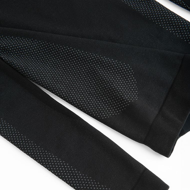 Czarna koszulka termoaktywna z domieszką wełny NOWEAR