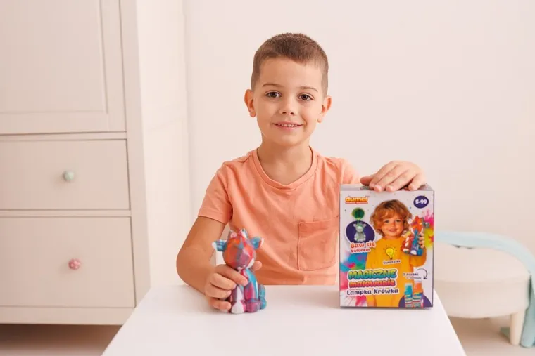 Dumel, Magiczne Malowanie, Lampka krówka, zestaw kreatywny