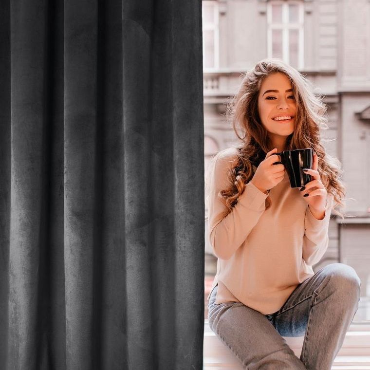 Eurofirany, zasłona zaciemniająca gotowa, na taśmie, Rosa, 140-270 cm, czarny